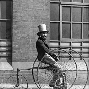 An ancient tricycle built by B. S. A. in 1882, which appeared in the parade of ancient