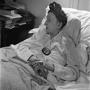 Dame Edith Sitwell actress in her bed