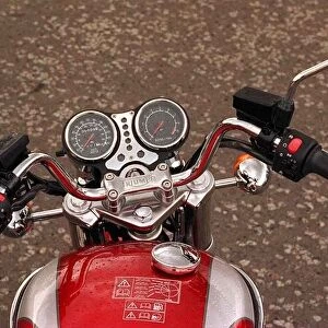 June 1997 Triumph Thunderbird motor cycle instruments handlebars mirrors