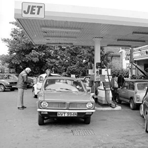 Petrol Wars A Jet Petrol station forecourt Transport Fuel Petrol