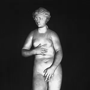 Eva, statue by Tullio Lombardo, once part of the monument to the Doge Andrea Vendramin (in the Church of Santi Giovanni e Paolo in Venice), and now in the Palazzo Vendramin-Calergi