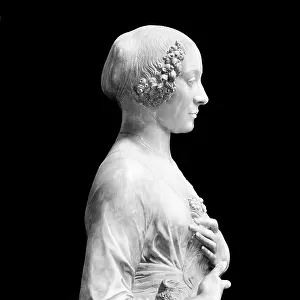 Lady with a bouquet, marble, Andrea del Verrocchio (1437-1488), The Bargello National Museum, Florence