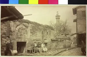 8935124
