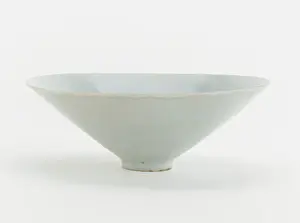 Bowl with moulded design of phoenix and flowers, c.1200 (ceramic) Bowl with moulded design of phoenix and flowers, c.1200 (ceramic)