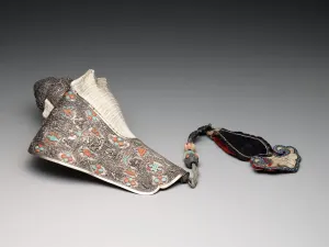 Artefacts From Bone, Ivory And Shell Prints: Conch shell, 19th century (shell, silver, coral, turquoise, silk, and jade)