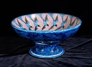 Deep punch bowl, with two eagles in the centre surrounded by swallows Deep punch bowl, with two eagles in the centre surrounded by swallows