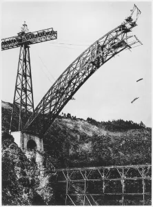 The Garabit Viaduct (b/w photo) The Garabit Viaduct (b/w photo)