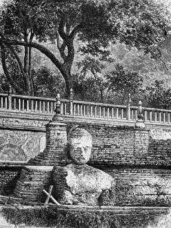 Statue of Buddha in the Enclosure of the Sacred Tree (engraving) Statue of Buddha in the Enclosure of the Sacred Tree (engraving)